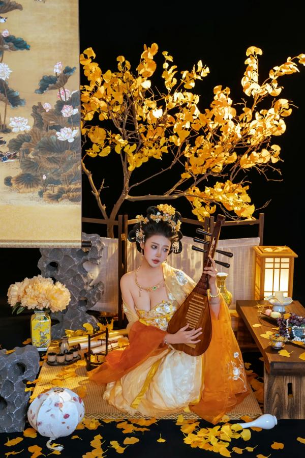 奈汐酱nice 奈汐酱  奈汐酱nice - 金笺寄月：绝美国风古装私房写真，半透薄纱与丝袜的极致诱惑，古典韵味与现代性感完美交融第24张图片