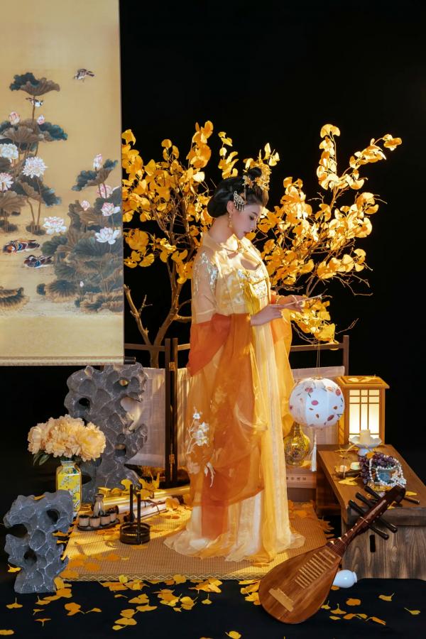 奈汐酱nice 奈汐酱  奈汐酱nice - 金笺寄月：绝美国风古装私房写真，半透薄纱与丝袜的极致诱惑，古典韵味与现代性感完美交融第28张图片