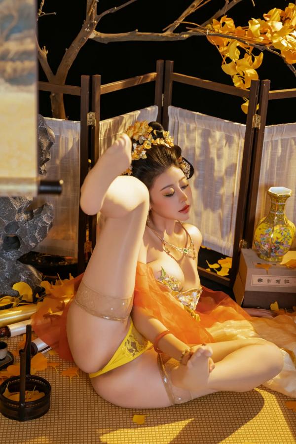 奈汐酱nice 奈汐酱  奈汐酱nice - 金笺寄月：绝美国风古装私房写真，半透薄纱与丝袜的极致诱惑，古典韵味与现代性感完美交融第45张图片