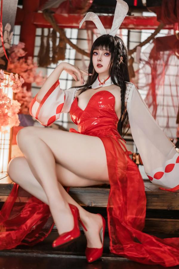    Natsuko夏夏子碧蓝航线大山巫女兔COS写真，极品兔女郎和风连体衣性感大尺度身材，唯美樱花室内私房摄影[71P]第14张图片