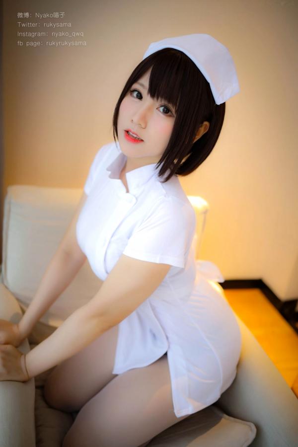    Nyako喵子-护士制服诱惑与黑丝私房写真，童颜巨乳的极致魅力，清新与性感并存的绝美演绎第122张图片