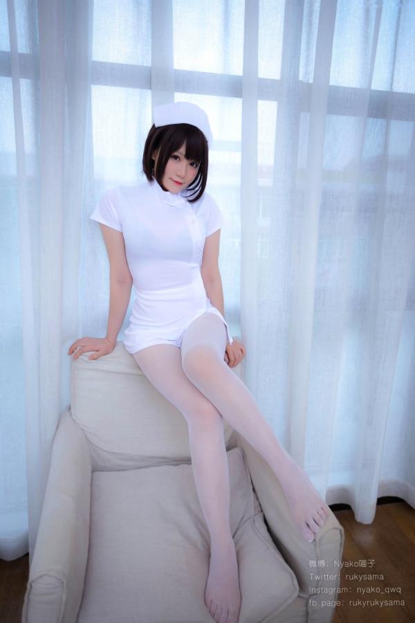    Nyako喵子-护士制服诱惑与黑丝私房写真，童颜巨乳的极致魅力，清新与性感并存的绝美演绎第129张图片