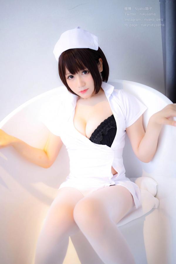    Nyako喵子-护士制服诱惑与黑丝私房写真，童颜巨乳的极致魅力，清新与性感并存的绝美演绎第147张图片