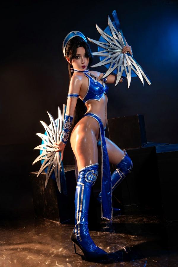    梅子-Umeko-J真人快打吉塔娜Kitana极致Cosplay写真，香汗淋漓展现野性冷艳美与逆天曲线第5张图片
