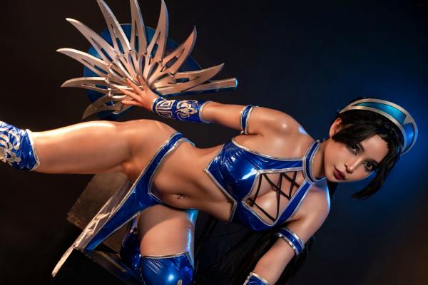    梅子-Umeko-J真人快打吉塔娜Kitana极致Cosplay写真，香汗淋漓展现野性冷艳美与逆天曲线第22张图片