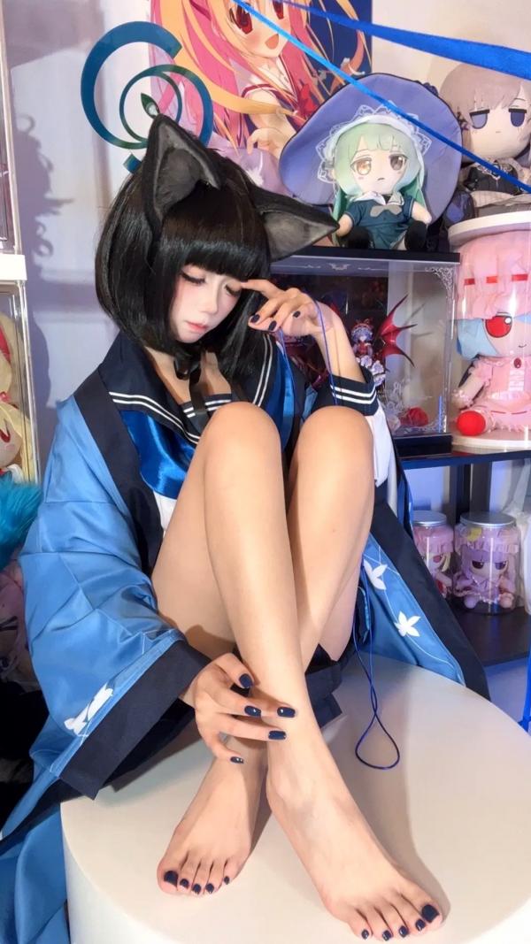    白栎Shirly桔梗COS欣赏：二次元动漫屋里的猫耳美少女，水手服丝袜诱惑，极致足控福利，可爱与性感的碰撞[65P]第20张图片