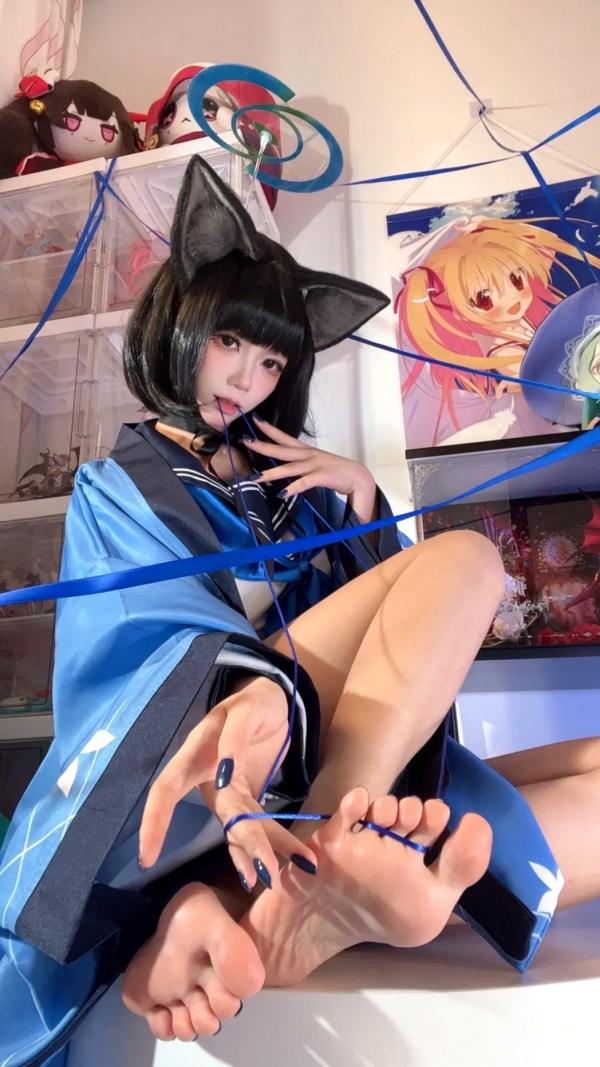    白栎Shirly桔梗COS欣赏：二次元动漫屋里的猫耳美少女，水手服丝袜诱惑，极致足控福利，可爱与性感的碰撞[65P]第23张图片