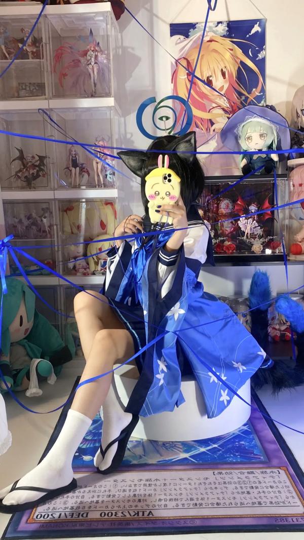    白栎Shirly桔梗COS欣赏：二次元动漫屋里的猫耳美少女，水手服丝袜诱惑，极致足控福利，可爱与性感的碰撞[65P]第25张图片