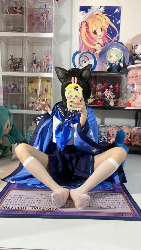    白栎Shirly桔梗COS欣赏：二次元动漫屋里的猫耳美少女，水手服丝袜诱惑，极致足控福利，可爱与性感的碰撞[65P]第37张图片