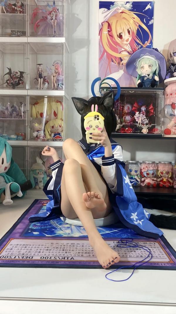   白栎Shirly桔梗COS欣赏：二次元动漫屋里的猫耳美少女，水手服丝袜诱惑，极致足控福利，可爱与性感的碰撞[65P]第46张图片