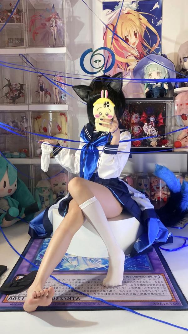    白栎Shirly桔梗COS欣赏：二次元动漫屋里的猫耳美少女，水手服丝袜诱惑，极致足控福利，可爱与性感的碰撞[65P]第51张图片