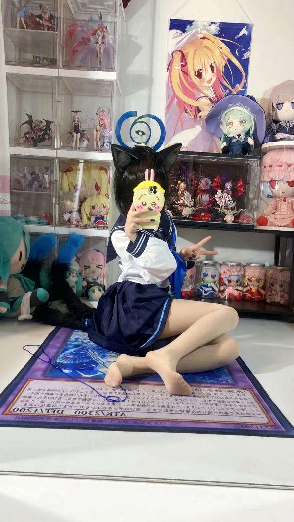    白栎Shirly桔梗COS欣赏：二次元动漫屋里的猫耳美少女，水手服丝袜诱惑，极致足控福利，可爱与性感的碰撞[65P]第53张图片