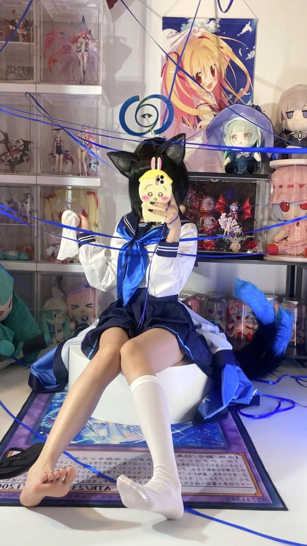    白栎Shirly桔梗COS欣赏：二次元动漫屋里的猫耳美少女，水手服丝袜诱惑，极致足控福利，可爱与性感的碰撞[65P]第56张图片