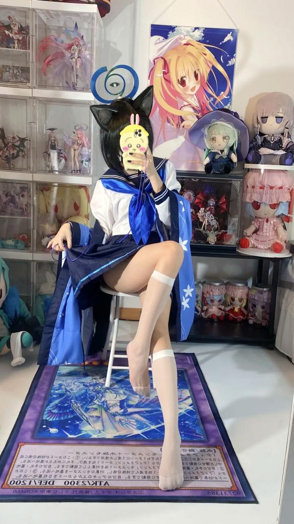    白栎Shirly桔梗COS欣赏：二次元动漫屋里的猫耳美少女，水手服丝袜诱惑，极致足控福利，可爱与性感的碰撞[65P]第60张图片