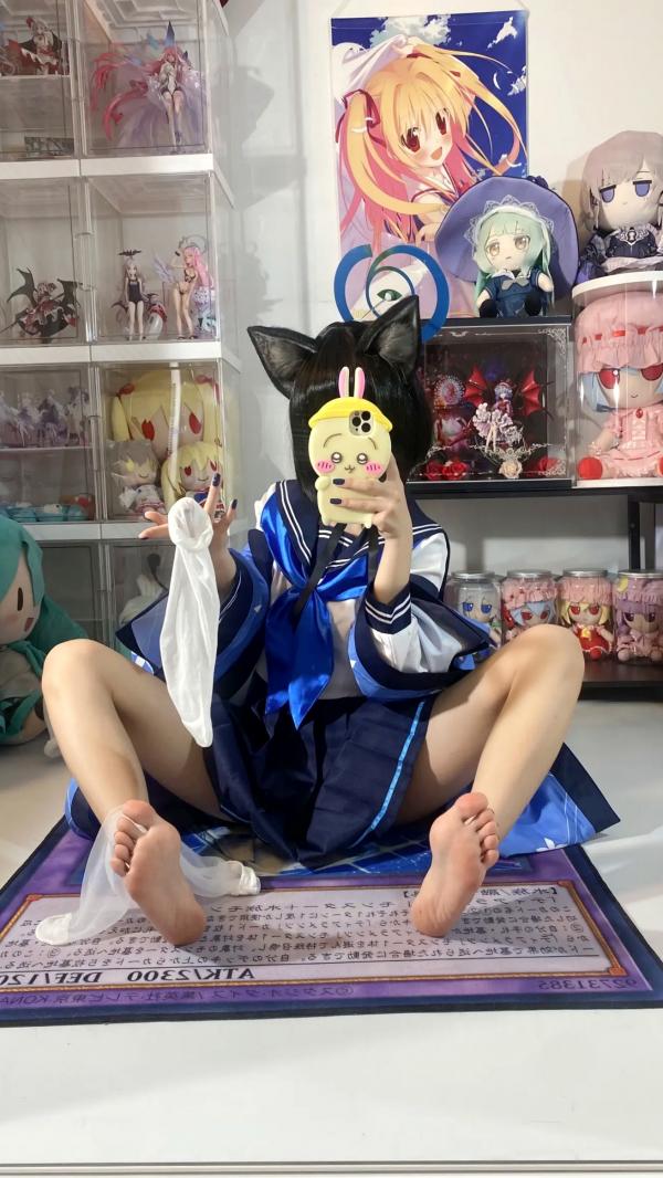    白栎Shirly桔梗COS欣赏：二次元动漫屋里的猫耳美少女，水手服丝袜诱惑，极致足控福利，可爱与性感的碰撞[65P]第61张图片