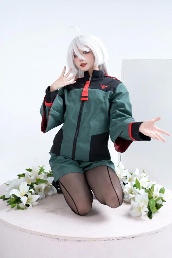    PoppaChan米奥琳涅绝美Cosplay：冷艳银发少女与百合花，大胆衣着尽显禁忌诱惑[40P]第2张图片