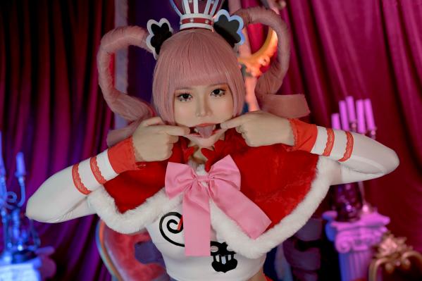    ZinieQ《海贼王》佩罗娜COS：极致诱惑私房写真，次元级清纯火辣演绎第5张图片