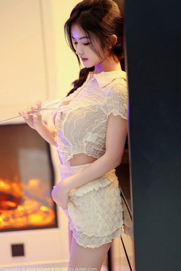    YouMi尤蜜荟-1067-谭小灵-浅色轻透上衣白短裙魅惑肉丝：私房写真、性感女神、绝美身材诱惑大片 (2024.05.24)第16张图片