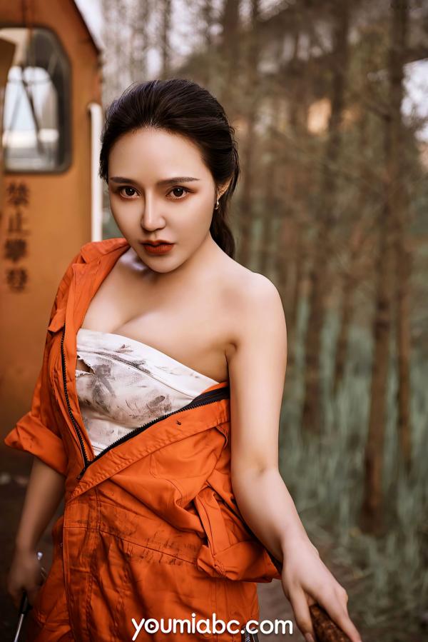    YouMi尤蜜-2021.08.08-文静儿-《火热的维修作业》-工业风工装制服诱惑，废弃车间角色扮演，冷艳女神演绎别样维修工第16张图片