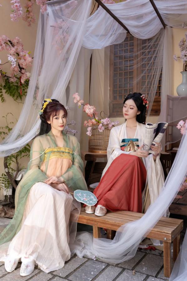   陆萱萱与安然古风私房写真：唯美古装闺蜜诱惑，展现绝色韵味[105P]第6张图片