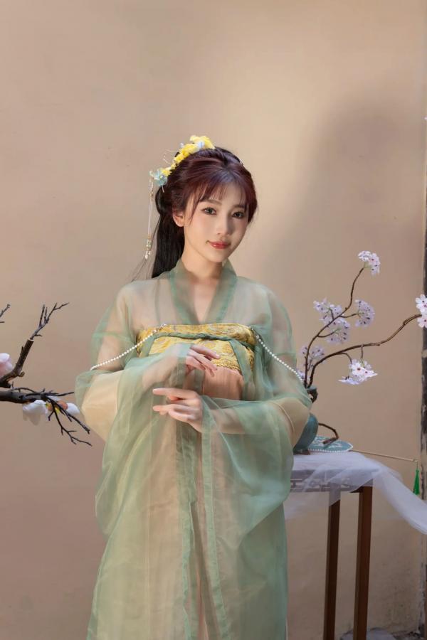    陆萱萱与安然古风私房写真：唯美古装闺蜜诱惑，展现绝色韵味[105P]第18张图片