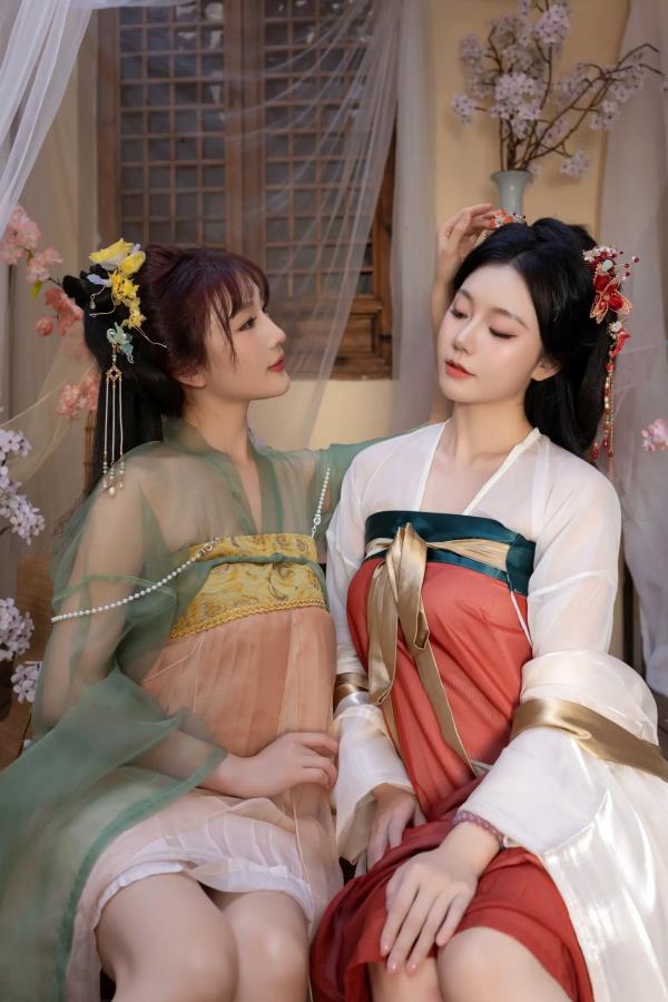    陆萱萱与安然古风私房写真：唯美古装闺蜜诱惑，展现绝色韵味[105P]第21张图片