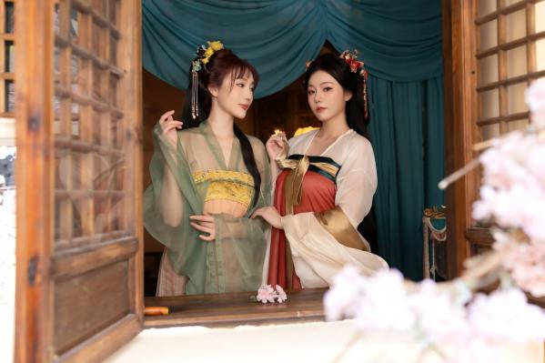    陆萱萱与安然古风私房写真：唯美古装闺蜜诱惑，展现绝色韵味[105P]第28张图片