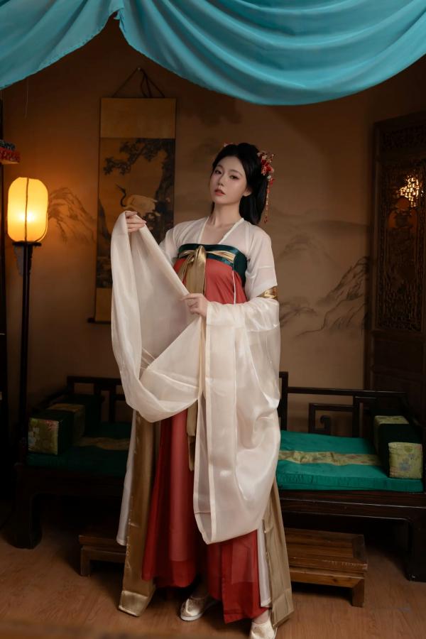    陆萱萱与安然古风私房写真：唯美古装闺蜜诱惑，展现绝色韵味[105P]第34张图片