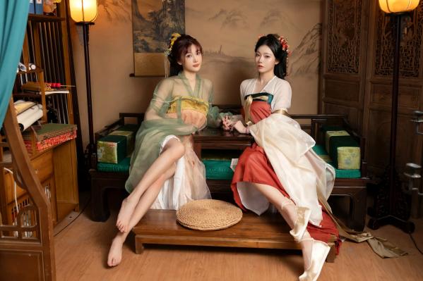    陆萱萱与安然古风私房写真：唯美古装闺蜜诱惑，展现绝色韵味[105P]第37张图片