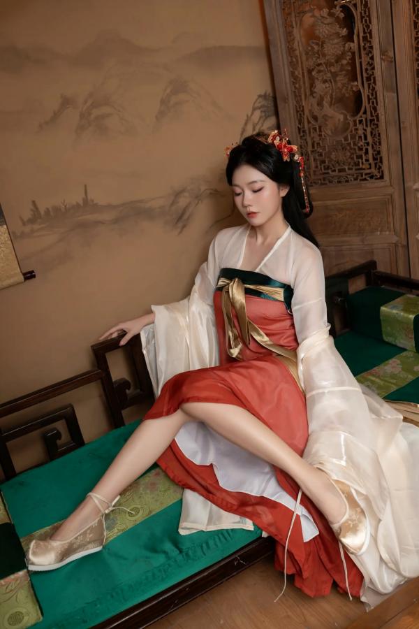    陆萱萱与安然古风私房写真：唯美古装闺蜜诱惑，展现绝色韵味[105P]第39张图片