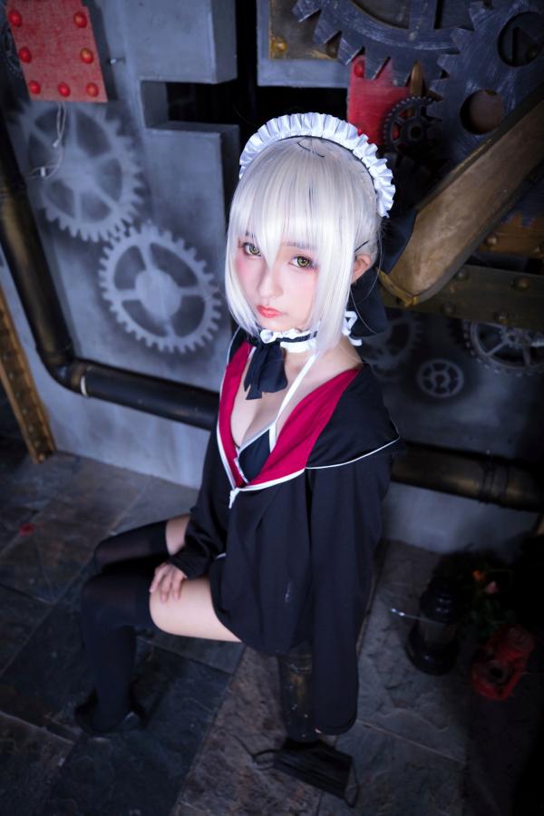    神楽坂真冬-008-绝对服从：高还原度FGO动漫COSPLAY写真，冷艳战斗装与极致身材完美融合，硬核魅惑第1张图片