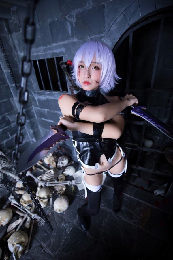    神楽坂真冬-008-绝对服从：高还原度FGO动漫COSPLAY写真，冷艳战斗装与极致身材完美融合，硬核魅惑第80张图片