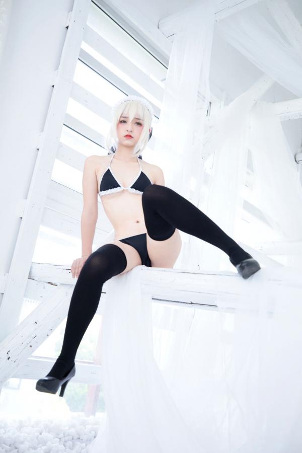    神楽坂真冬-008-绝对服从：高还原度FGO动漫COSPLAY写真，冷艳战斗装与极致身材完美融合，硬核魅惑第102张图片
