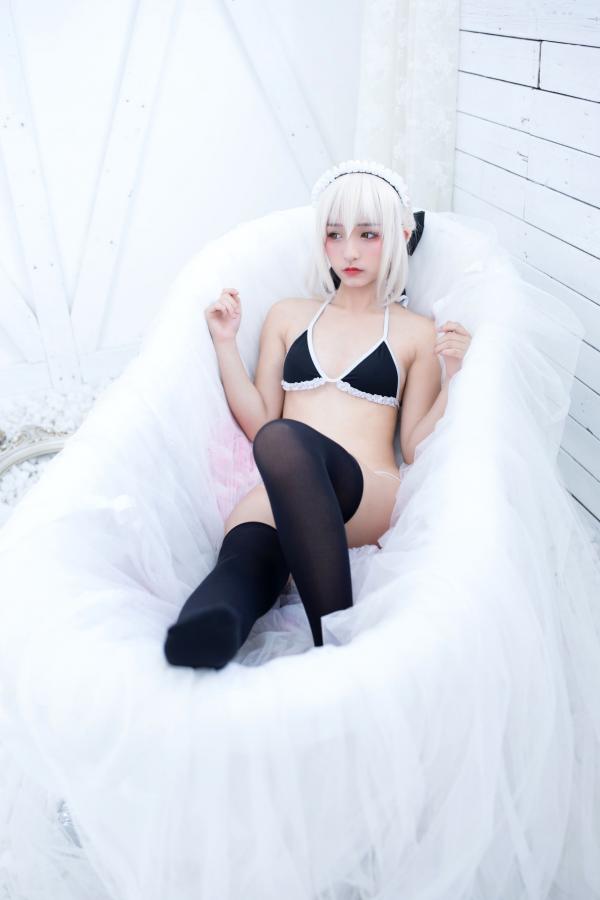    神楽坂真冬-008-绝对服从：高还原度FGO动漫COSPLAY写真，冷艳战斗装与极致身材完美融合，硬核魅惑第106张图片