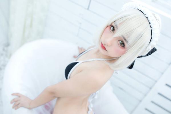    神楽坂真冬-008-绝对服从：高还原度FGO动漫COSPLAY写真，冷艳战斗装与极致身材完美融合，硬核魅惑第114张图片