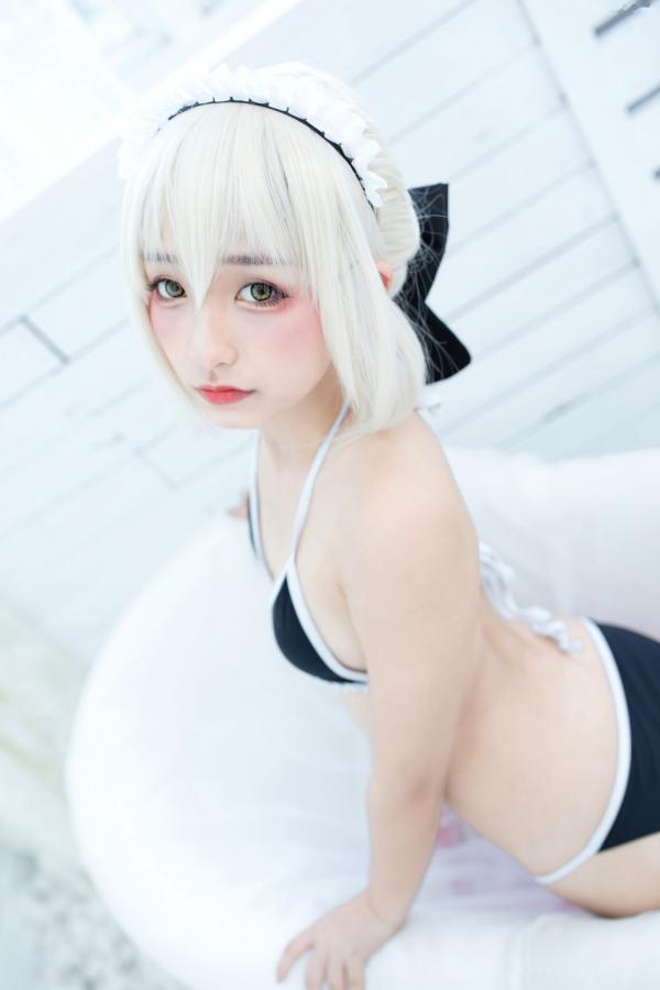    神楽坂真冬-008-绝对服从：高还原度FGO动漫COSPLAY写真，冷艳战斗装与极致身材完美融合，硬核魅惑第115张图片