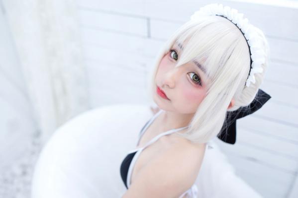    神楽坂真冬-008-绝对服从：高还原度FGO动漫COSPLAY写真，冷艳战斗装与极致身材完美融合，硬核魅惑第116张图片