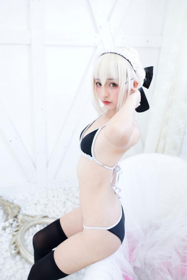    神楽坂真冬-008-绝对服从：高还原度FGO动漫COSPLAY写真，冷艳战斗装与极致身材完美融合，硬核魅惑第128张图片
