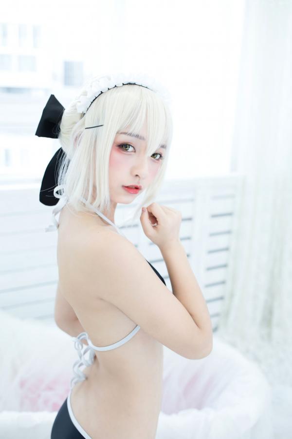    神楽坂真冬-008-绝对服从：高还原度FGO动漫COSPLAY写真，冷艳战斗装与极致身材完美融合，硬核魅惑第133张图片