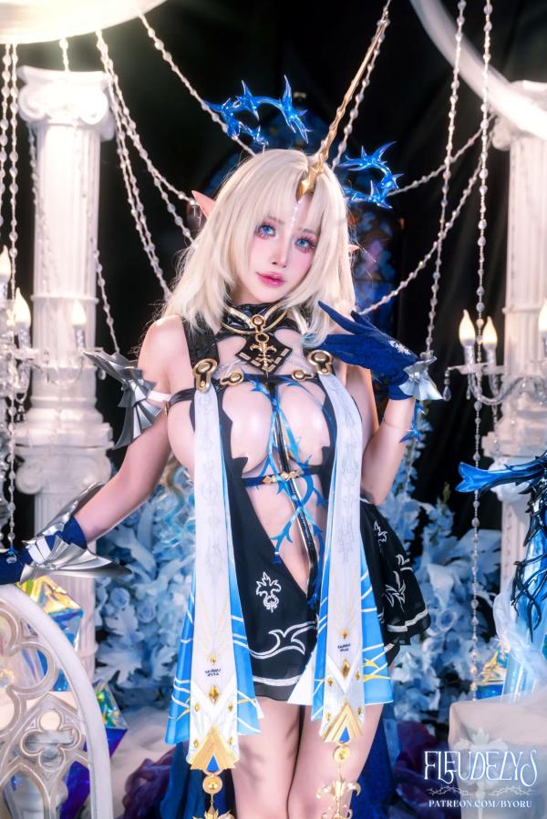    Byoru Fleurdelys绝美精灵Cosplay，华丽服饰勾勒傲人曲线，呈现极致诱惑的二次元女神影像第5张图片