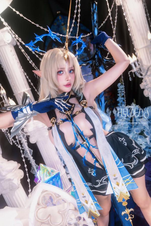    Byoru Fleurdelys绝美精灵Cosplay，华丽服饰勾勒傲人曲线，呈现极致诱惑的二次元女神影像第20张图片