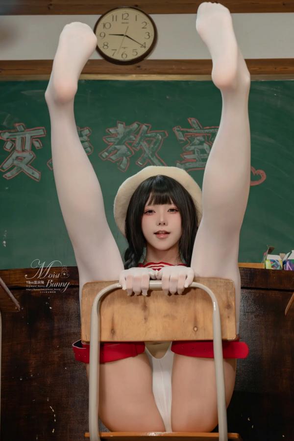    咬一口兔娘 - 变态教室，大胆水手服与吊带袜诱惑，极致学院风格写真 [104P]第34张图片