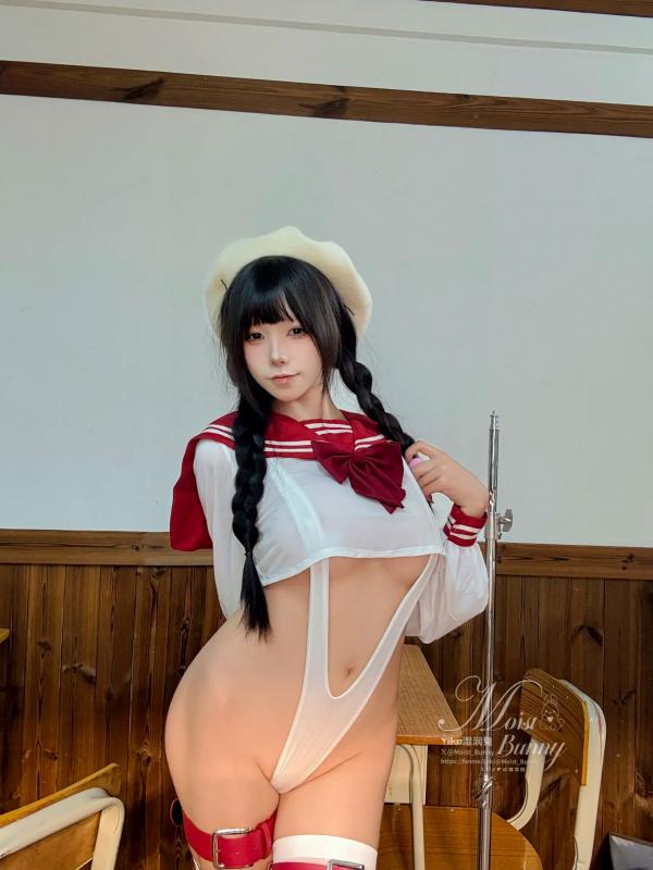    咬一口兔娘 - 变态教室，大胆水手服与吊带袜诱惑，极致学院风格写真 [104P]第80张图片