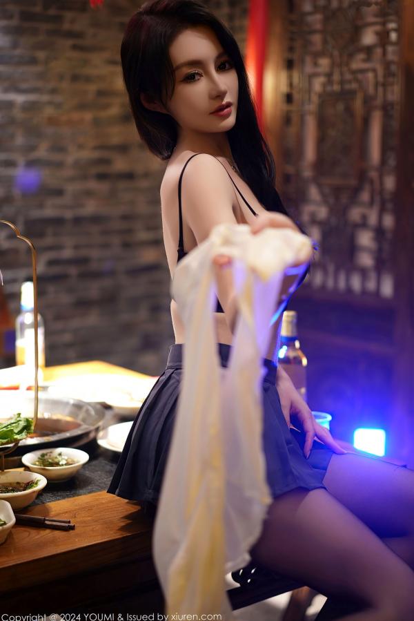    YouMi尤蜜荟-1062-林幼一-JK制服诱惑-吧台私房照-性感女神大尺度写真第5张图片