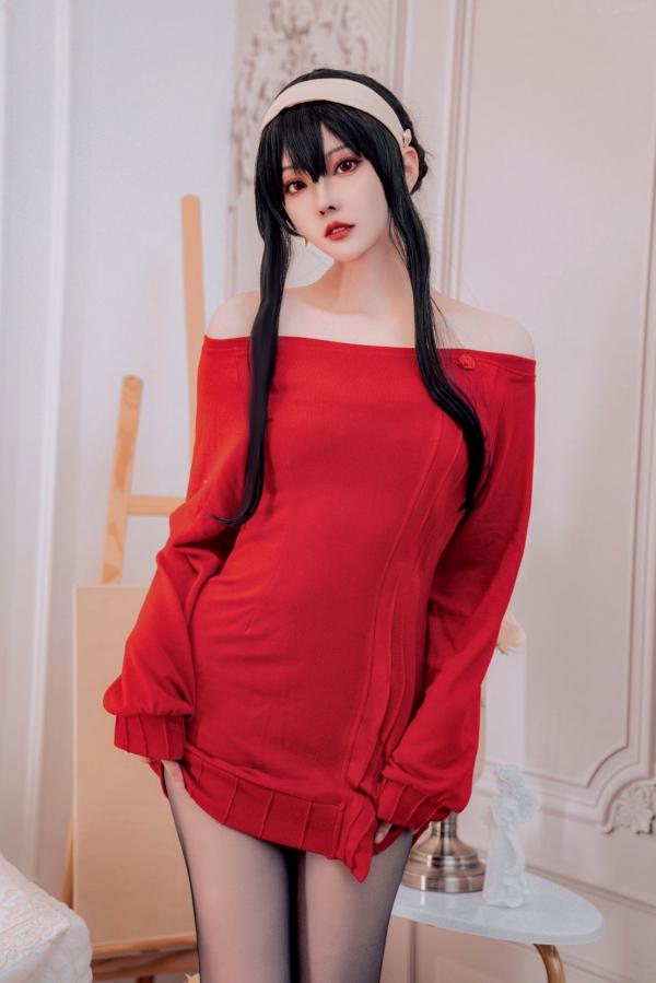    Natsuko夏夏子-约尔毛衣cos：大尺度角色扮演，冷艳红衣搭配极致黑丝，呈现惊艳视觉盛宴第1张图片