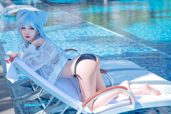    Yuuhui玉汇-013-PA15，二次元蓝发动漫少女户外泳池比基尼写真，清凉夏日清新性感美少女精选第7张图片