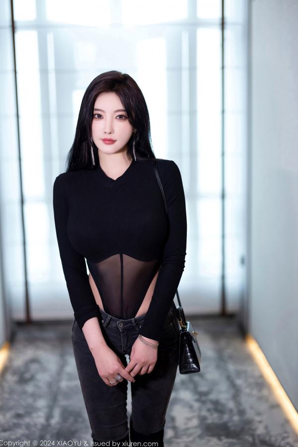    XiaoYu语画界：杨晨晨Yome私房大片，黑色紧身衣勾勒极致线条，渔网诱惑尽显，绝美身姿无圣光第2张图片