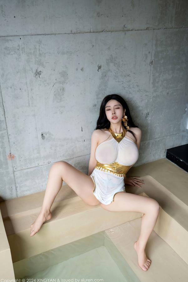    XingYan星颜社-238-潘思沁白色低胸短裙现代写真，极致身材性感诱惑，火辣私房大尺度视觉盛宴-2024.06.07第39张图片