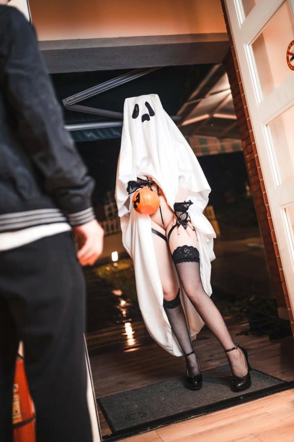   落落Raku万圣节不给糖就捣蛋，暗黑系恶魔角色扮演大尺度私房写真第56张图片
