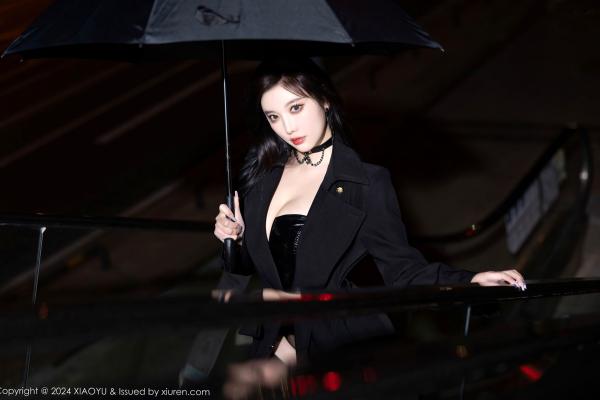 杨晨晨 sugar小甜心CC  XiaoYu语画界-杨晨晨Yome-暗黑系漆皮制服诱惑与黑丝大片-冷艳御姐私房写真第8张图片